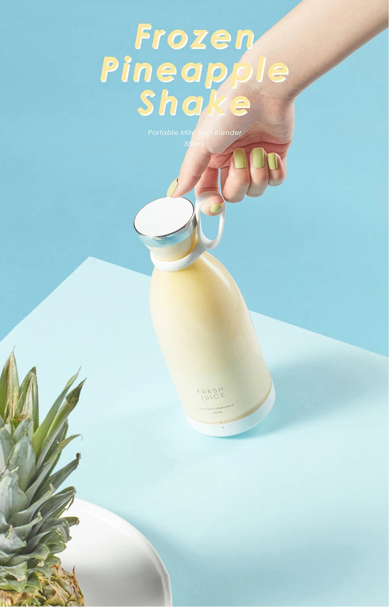 Mini Extracteur de Jus Portable : Le compagnon idéal pour des jus frais où que vous soyez !